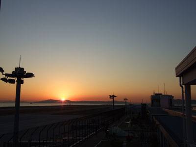 神戸空港の夕日